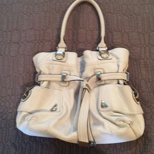 White leather shouldbag